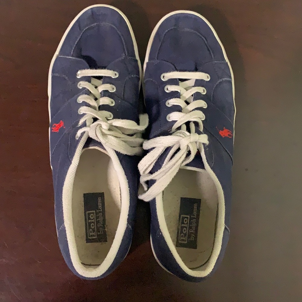 Men’s canvas shoes